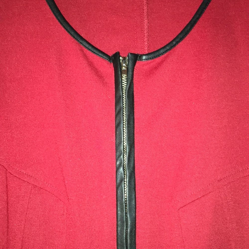 Dress - Picture 2 of 2